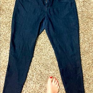 Selling womens size 12 Straight leg Torrid Jeans